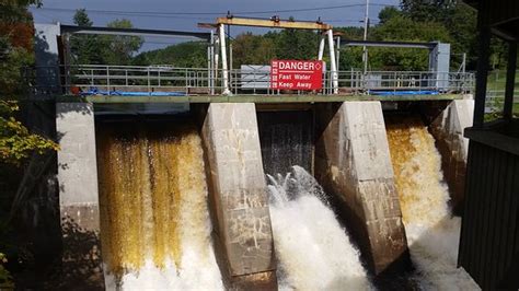 THE 10 CLOSEST Hotels to Riverbowl, Burk's Falls .